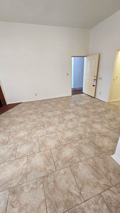 Living Room / Dinning Room - 12821 Caswell Ave