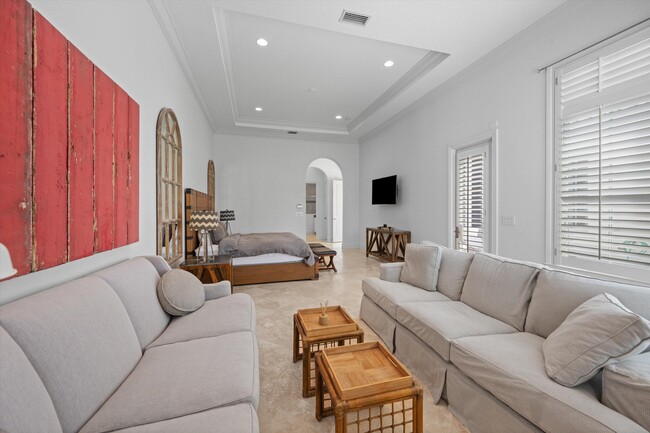 Building Photo - 12200 Sunnydale Dr
