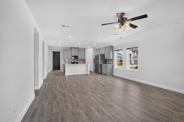 Building Photo - 1205 Lavinola Ln