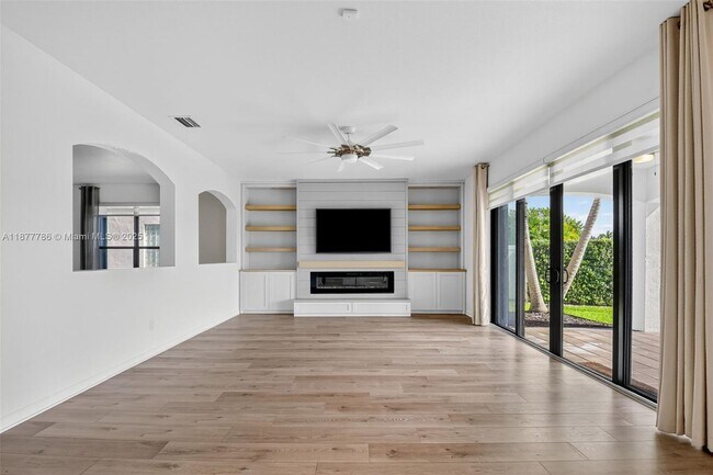 Building Photo - 7176 Sandgrace Ln