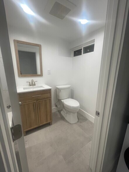 Building Photo - 4449 Palisade Dr