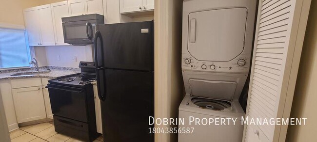 Building Photo - Renovated 5BD: Huge Living Room - Next to ...