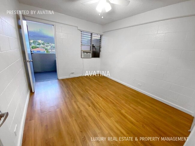 Building Photo - 837 Kapahulu Ave