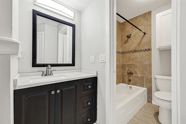 Building Photo - 250 El Dorado Blvd