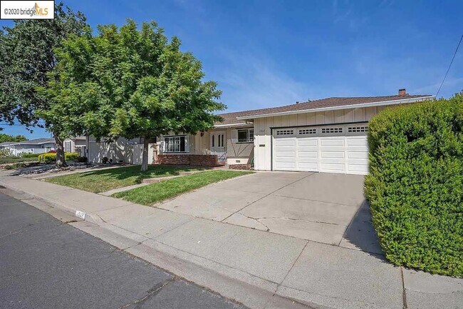 Building Photo - 1537 Heartwood Dr