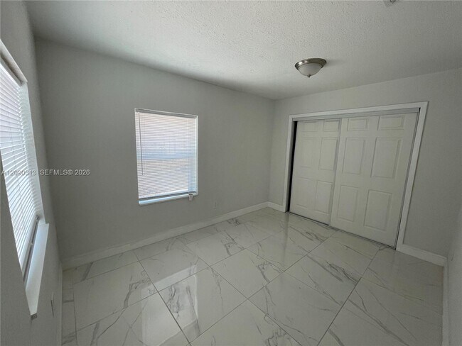 Building Photo - 6801 SW 13th Terrace