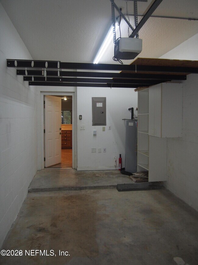 Building Photo - 12301 Kernan Forest Blvd