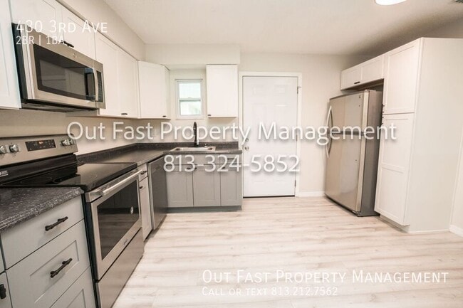 Building Photo - 430 3rd Ave