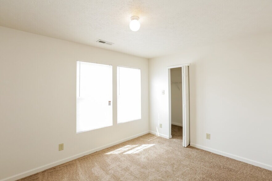 Building Photo - 12328 Stowe Acres Dr