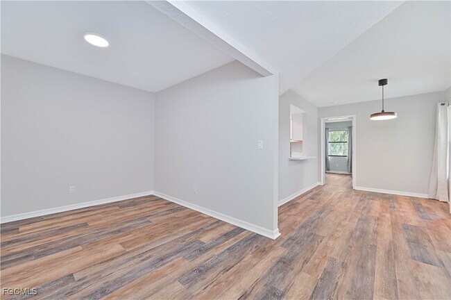 Building Photo - 13240 White Marsh Ln