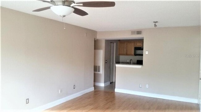 Building Photo - 1049 S Hiawassee Rd