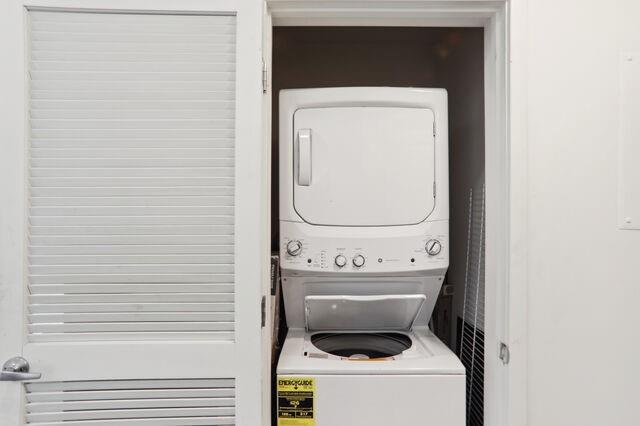 Building Photo - 3324 Peachtree Rd NE