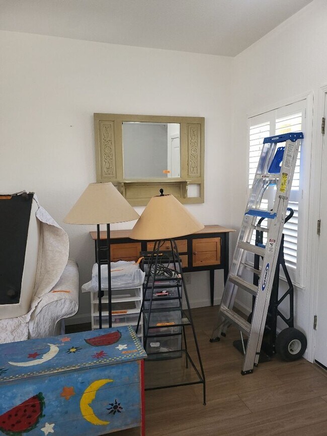 Building Photo - 2222 San Remo Dr