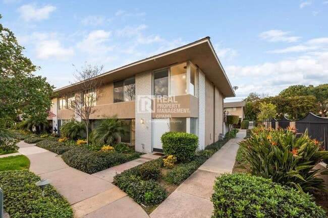 Building Photo - 963 Glencliff St