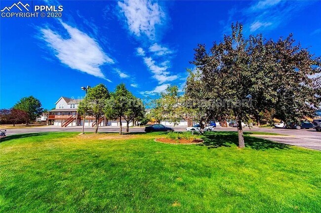 Building Photo - 973 Brant Hollow Ct