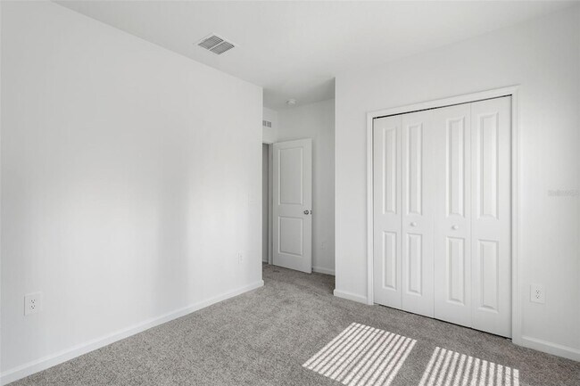 Building Photo - 4980 Worchester Dr