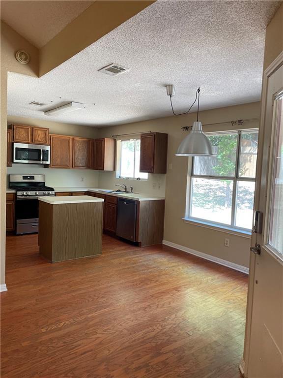 Building Photo - 8003 Willet Trail