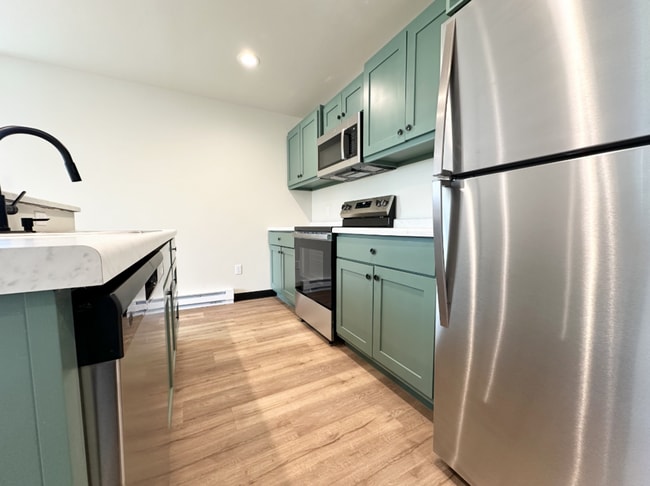 Building Photo - 525 Rustic Ridge Dr