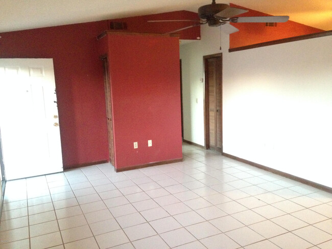Building Photo - 153 Bayamo Ave NE