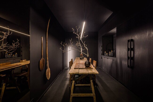 Building Photo - 265 Three Mile Harbor Hog Creek Rd