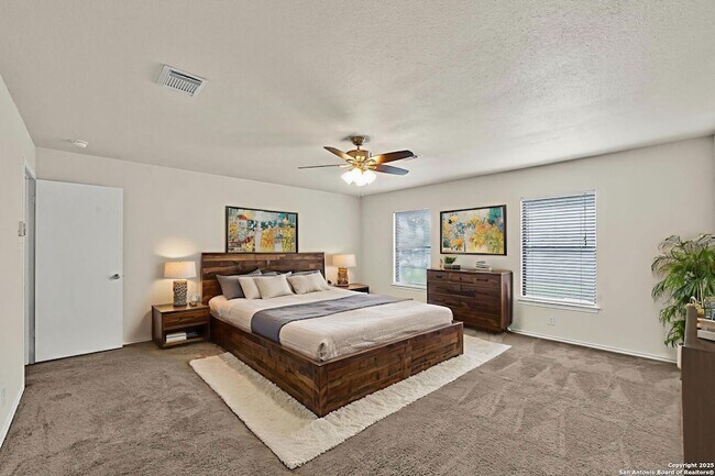 Building Photo - 9711 Diamond Cliff Dr