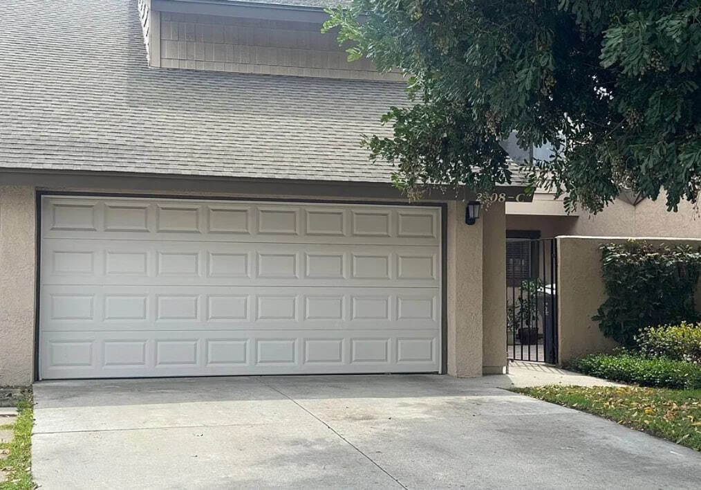 Building Photo - 2508 N Tustin Ave