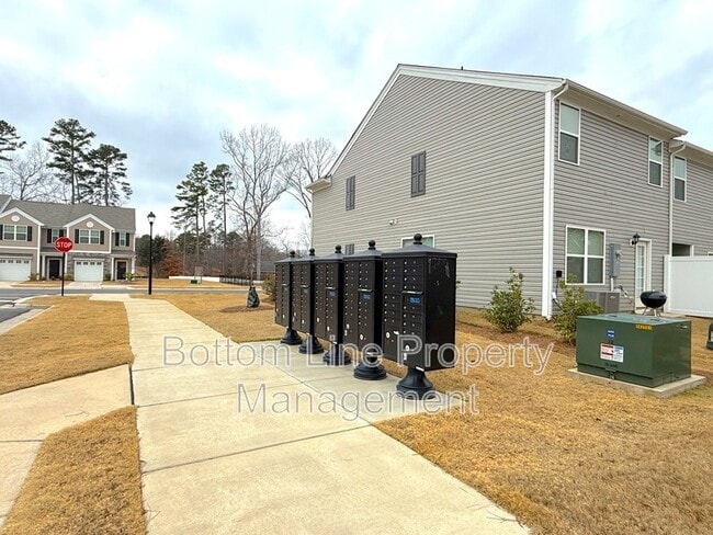 Building Photo - 8109 Murray Br Dr