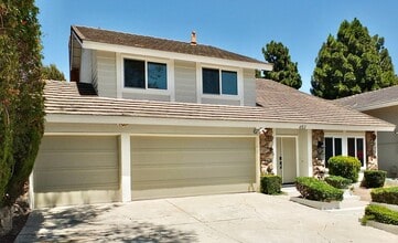 Building Photo - 652 Margo Ave