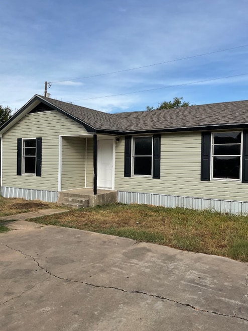 Building Photo - 808 Wilson Rd