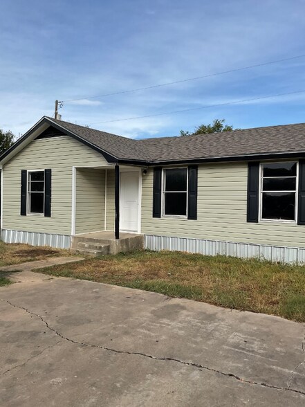 Primary Photo - 808 Wilson Rd