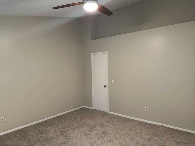 Building Photo - 2507 Queen Anne Ct