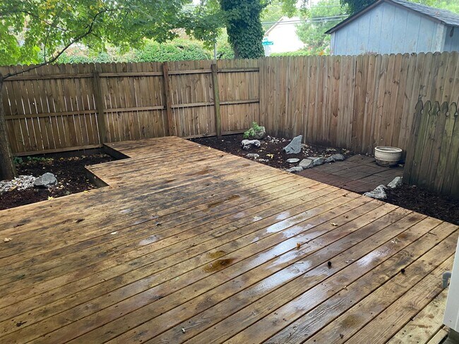 Back patio - 2305 MERL CIRCLE
