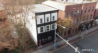 Building Photo - 736 Main St