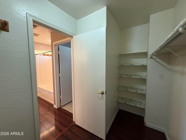 Building Photo - 2537 S Sunnyvale Ave