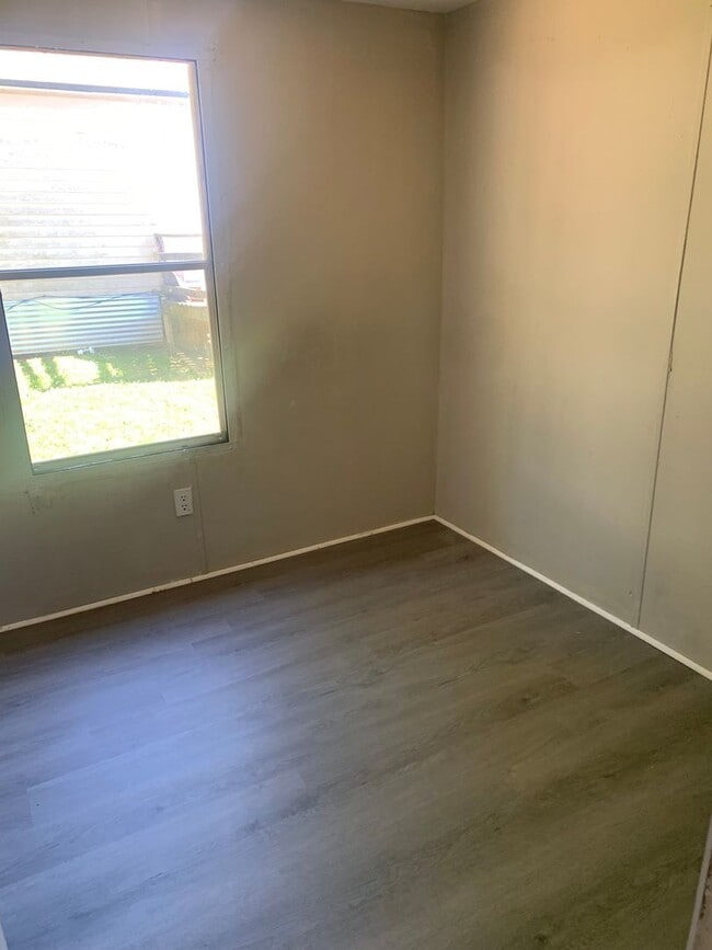 Building Photo - Available Now! $800 a month. No Pets. Call 803-537-0185