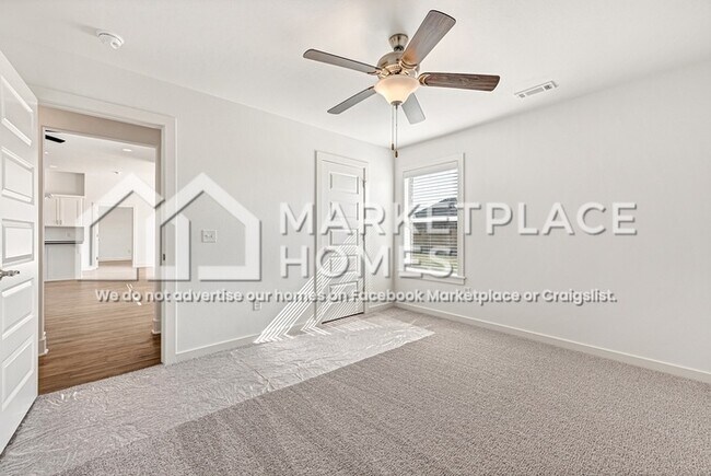 Building Photo - 375 Canada Dr