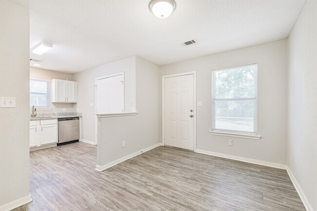 Building Photo - 617 Avenue I