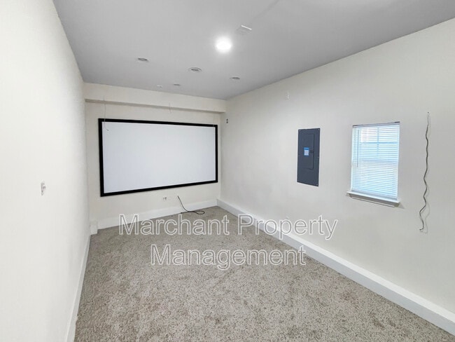 Building Photo - 114 Awendaw Way