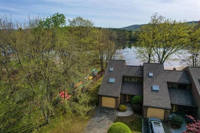 Building Photo - 15 Manor Estates Dr