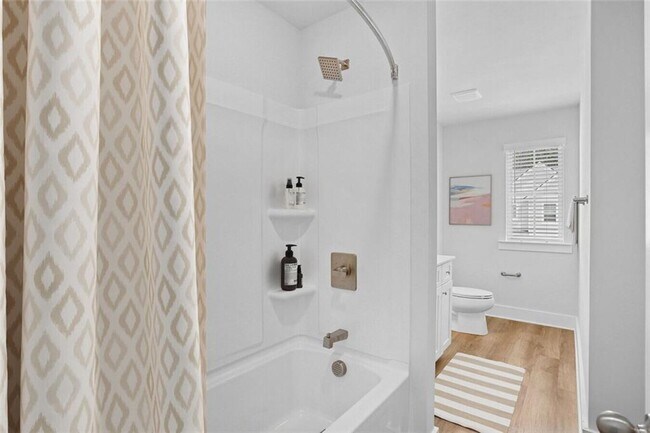 Building Photo - 1575 Cedars Rd SE