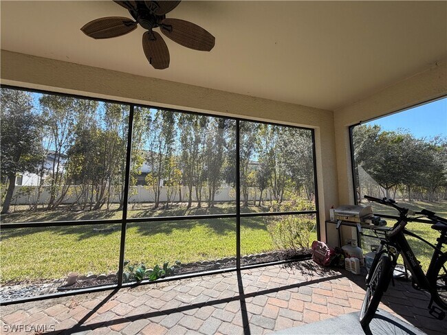 Building Photo - 4284 Raffia Palm Cir