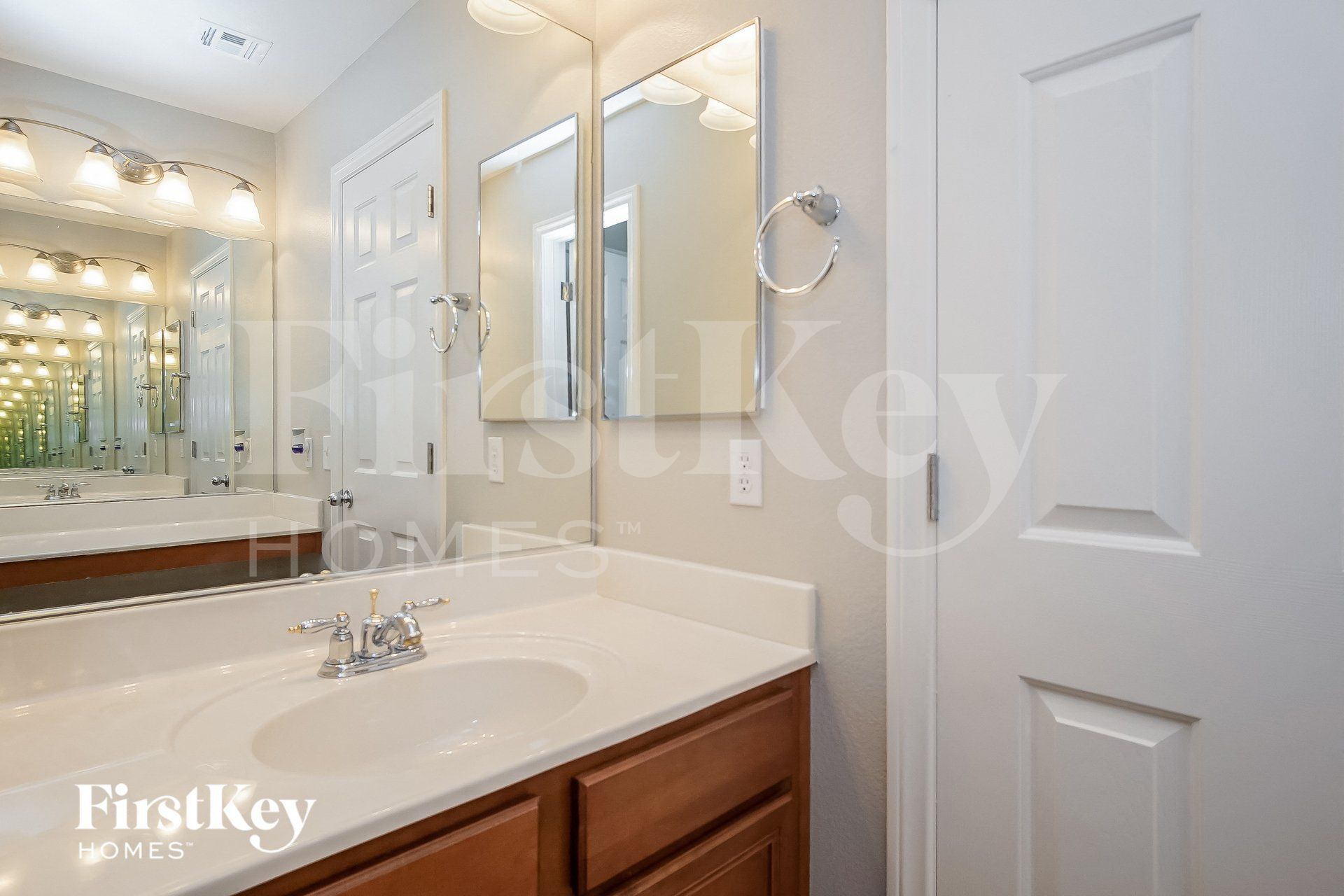 Building Photo - 168 Rolling Cove Ave