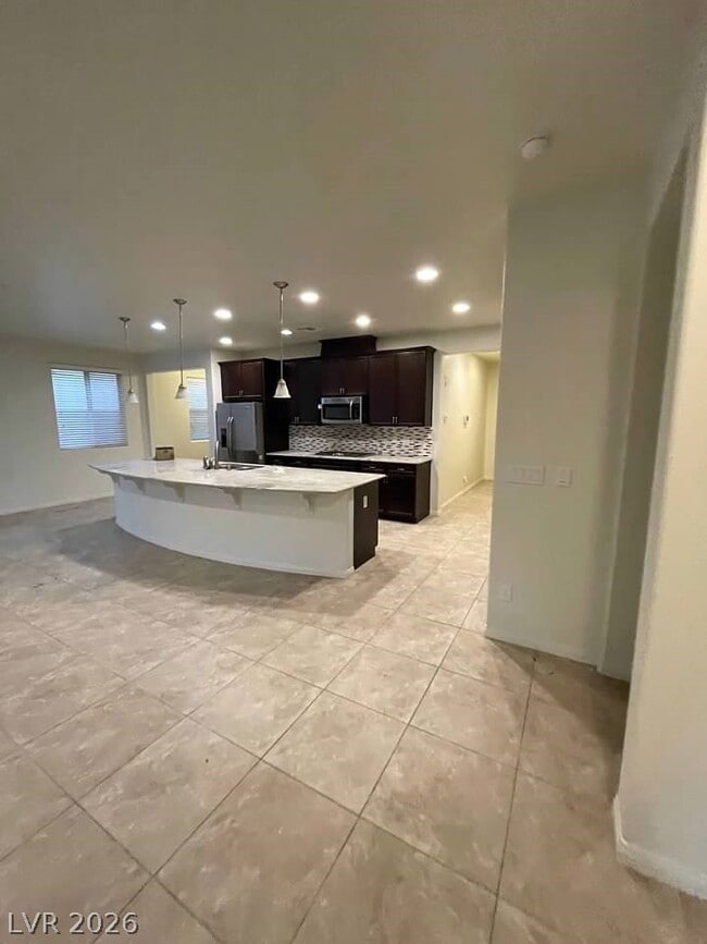 Building Photo - 5564 Bethany Bend Dr