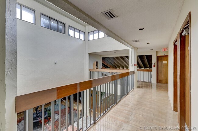 Building Photo - 6751 N University Dr