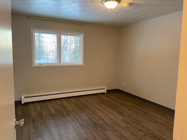 Building Photo - 200 W Heritage Drive