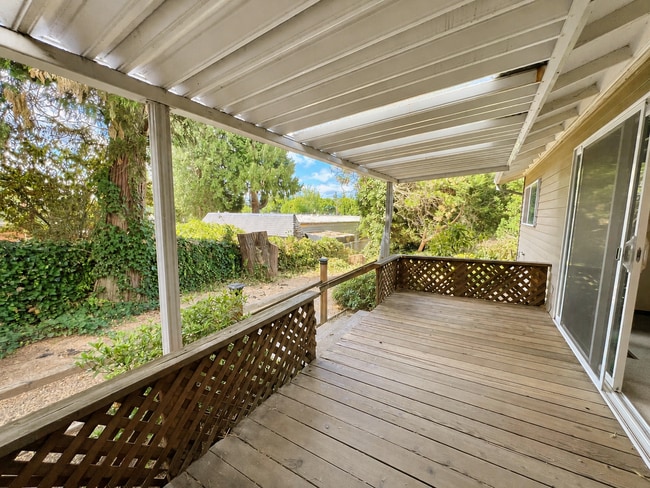 Building Photo - 21318 SE Alder Ct