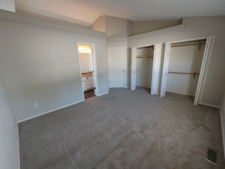 Building Photo - 7553 Barn Owl Dr