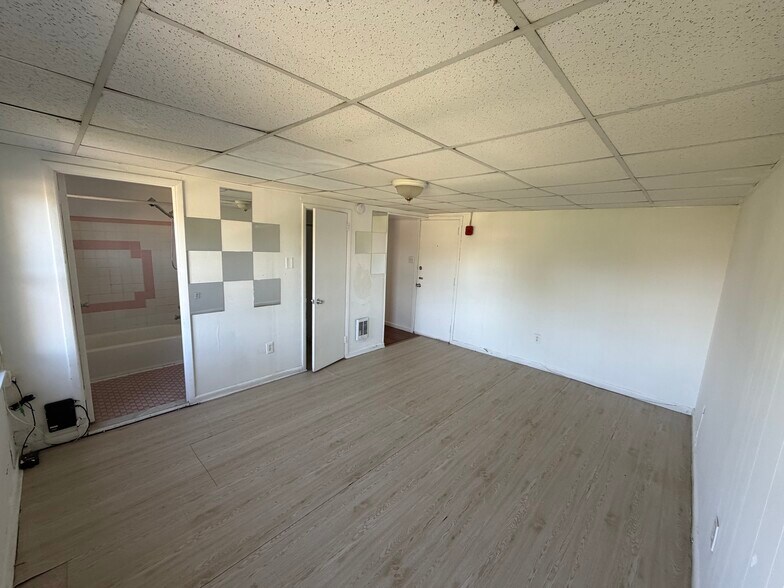 Building Photo - 1200 Arrott St