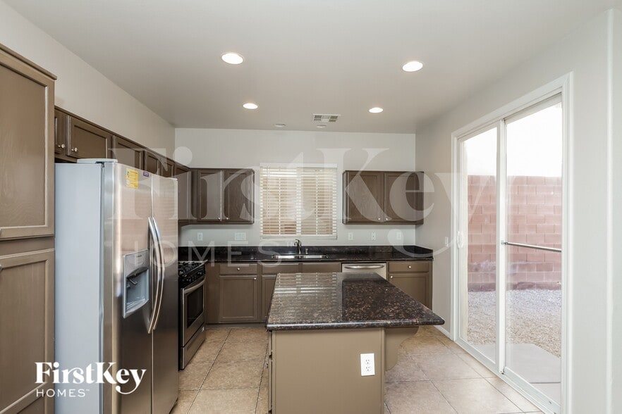 Building Photo - 9825 Venus Lake Ct