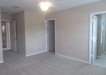 Building Photo - 1111 Peterson Pl